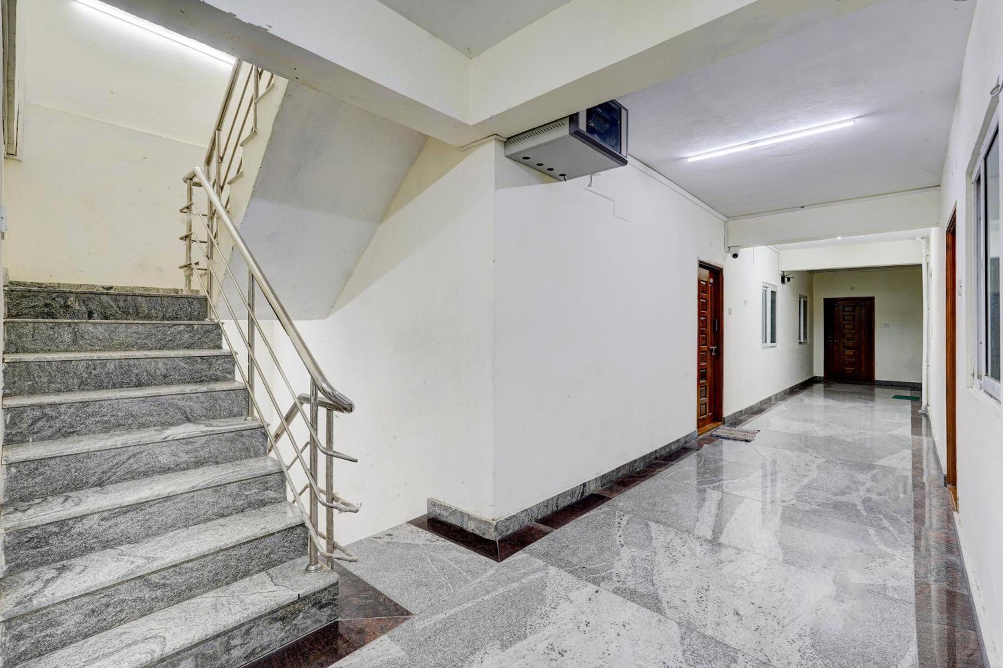 Collection O Sithalapakkam Medavakkam Formerly Srinivasa Residency Chennai Zewnętrze zdjęcie
